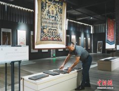 贵州“80后”辞职建傩戏博物馆 让沉睡的